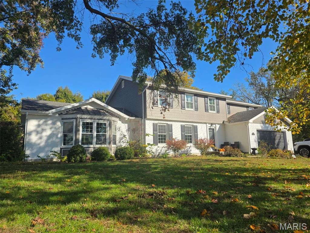 Photo of 71 Oakwood Drive, Ste Genevieve, MO 63670 (MLS # 25073321)