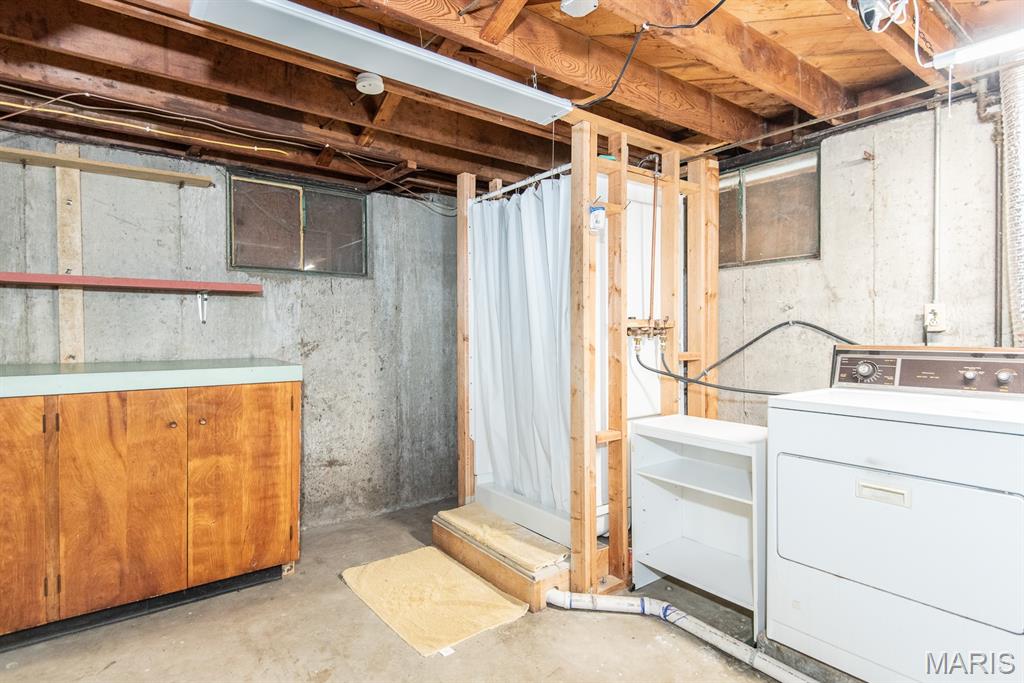 St Louis, Missouri 63135, United States, 3 Bedrooms Bedrooms, ,1 BathroomBathrooms,Residential,Pending,144774