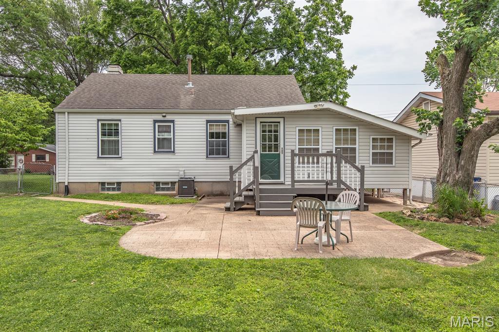 St Louis, Missouri 63135, United States, 3 Bedrooms Bedrooms, ,1 BathroomBathrooms,Residential,Pending,144774