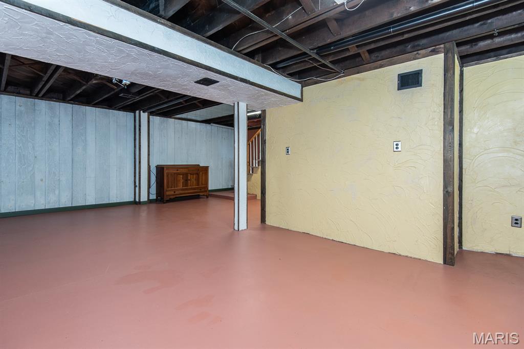 St Louis, Missouri 63135, United States, 3 Bedrooms Bedrooms, ,1 BathroomBathrooms,Residential,Pending,144774