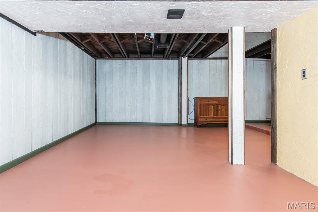 St Louis, Missouri 63135, United States, 3 Bedrooms Bedrooms, ,1 BathroomBathrooms,Residential,Pending,144774