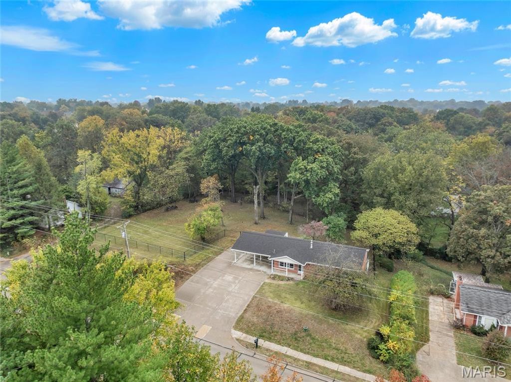 Photo of 2221 Muegge Road, St Charles, MO 63303 (MLS # 25072987)