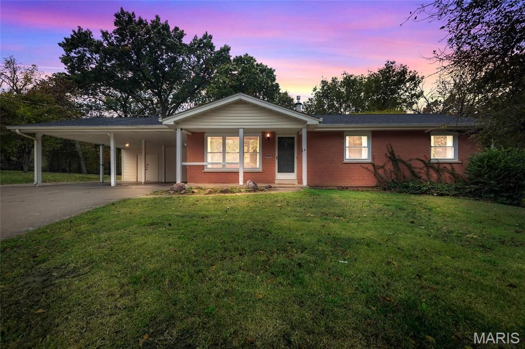 Photo of 2221 Muegge Road, St Charles, MO 63303 (MLS # 25072987)