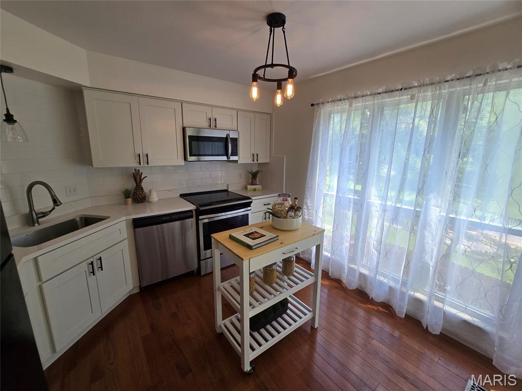 1408 Whispering Creek Drive