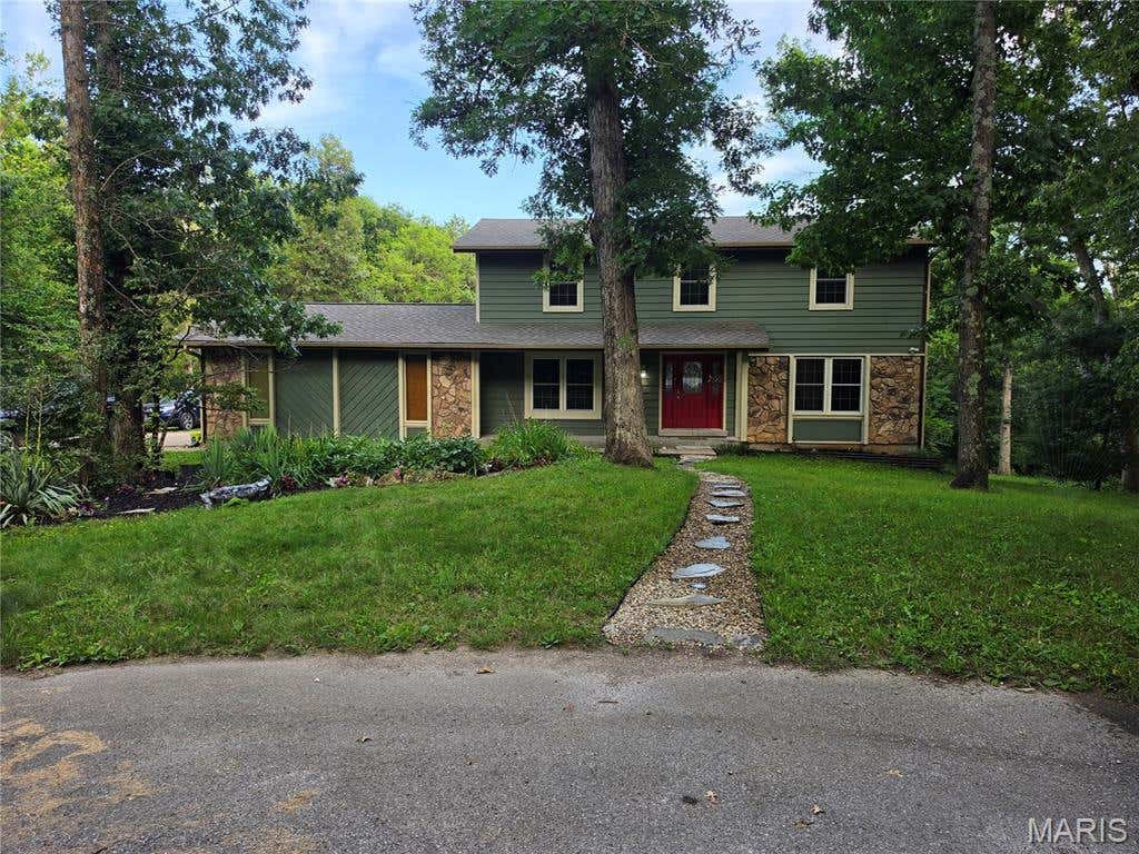 Photo of 44 Wilderness Lane, Defiance, MO 63341 (MLS # 26042478)