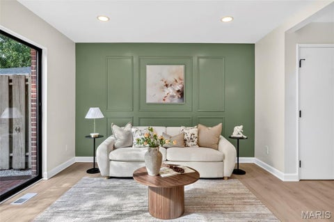 Tiny photo for 808 Coalport Drive, Chesterfield, MO 63141 (MLS # 26055901)