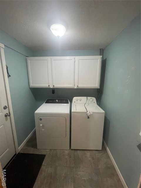 Tiny photo for 419 W Main Street, Bowling Green, MO 63334 (MLS # 25074124)