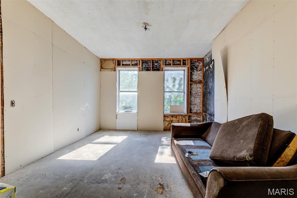 Stocke Add - Residential Income