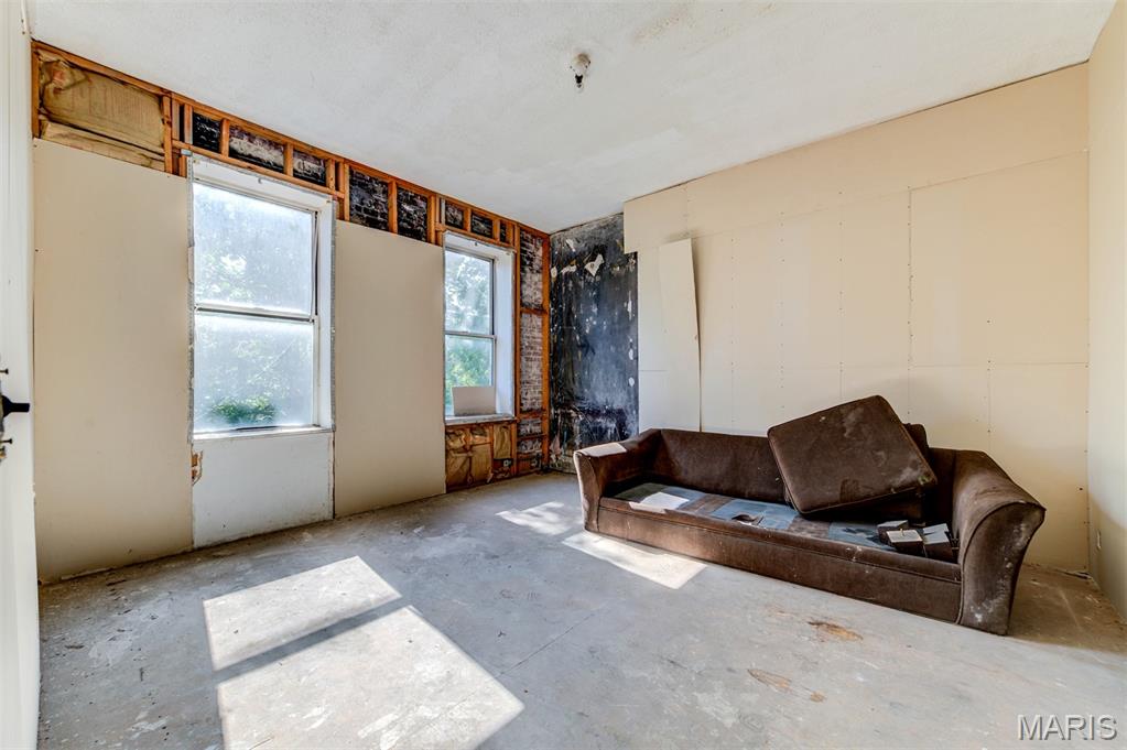 Stocke Add - Residential Income