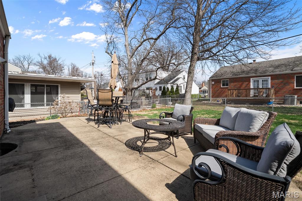 Glen Oaks - Residential