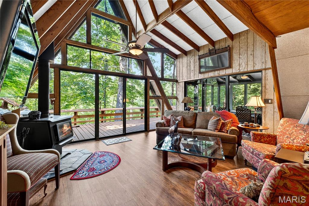 695 Shadow View Drive