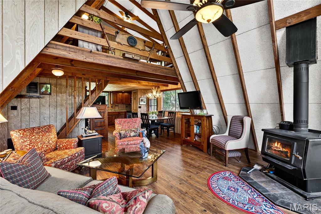 695 Shadow View Drive