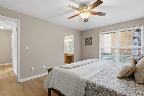 Tiny photo for 1939 Hunting Lake Court #1939, Kirkwood, MO 63122 (MLS # 25082401)