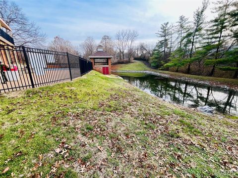 Tiny photo for 1939 Hunting Lake Court #1939, Kirkwood, MO 63122 (MLS # 25082401)