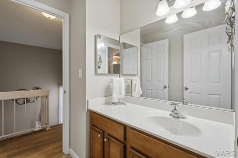 Tiny photo for 1939 Hunting Lake Court #1939, Kirkwood, MO 63122 (MLS # 25082401)