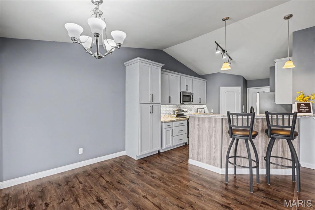 Falcons Crest - Residential