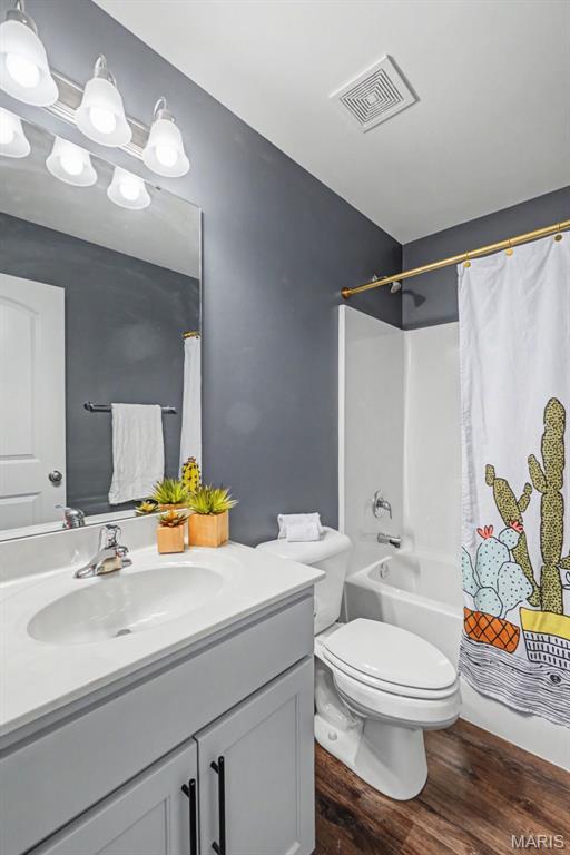 Falcons Crest - Residential