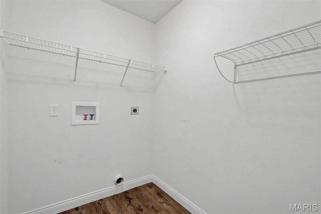 Falcons Crest - Residential