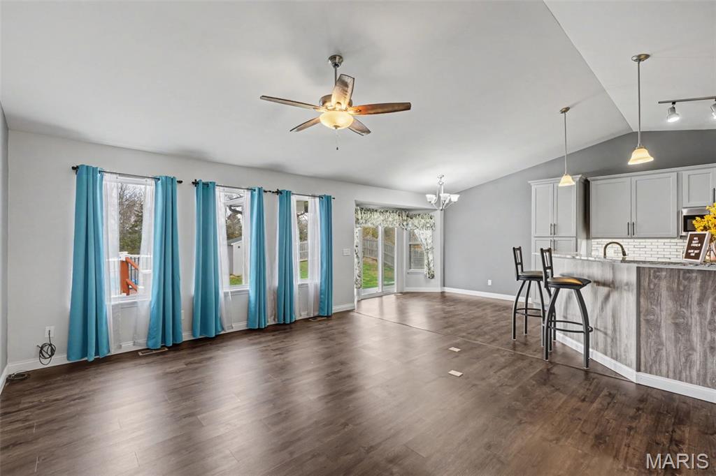 Falcons Crest - Residential