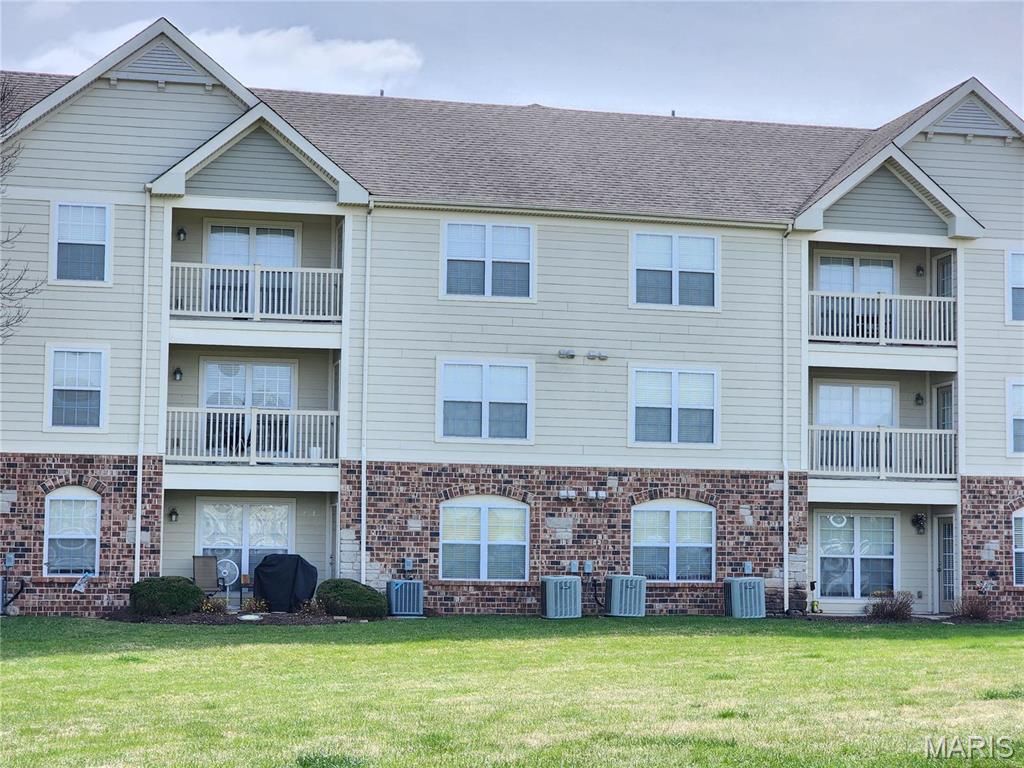 Photo of 1713 Piedmont Circle #1713, St Charles, MO 63304 (MLS # 26020106)