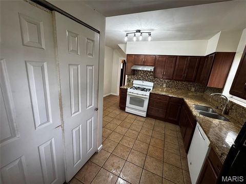 Tiny photo for 2830 Hampton Avenue, St Louis, MO 63139 (MLS # 26027555)