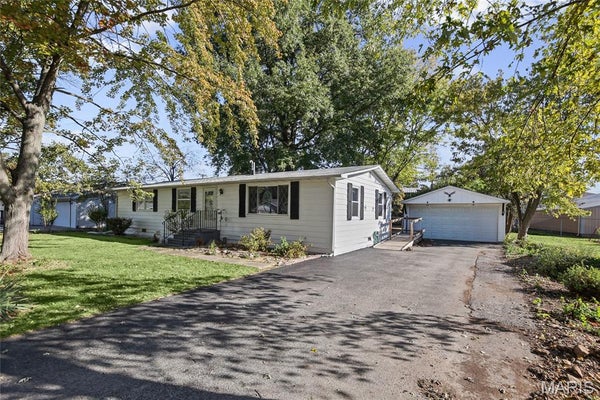 710 ROGERS DR, FREEBURG, IL 62243 - Image 0b8cf92e7db3353210cc4d0e19d66b8e/761594664
