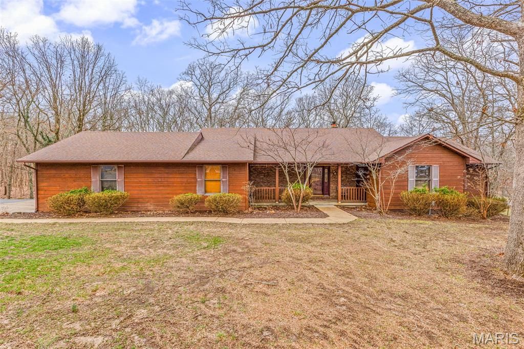 Photo of 18 Winchester Road, Farmington, MO 63640 (MLS # 26013771)