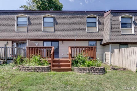Tiny photo for 230 Braeshire Drive #E, Ballwin, MO 63021 (MLS # 26055464)
