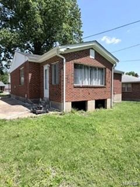 Tiny photo for 120 Madonna Drive, St Louis, MO 63121 (MLS # 26026402)