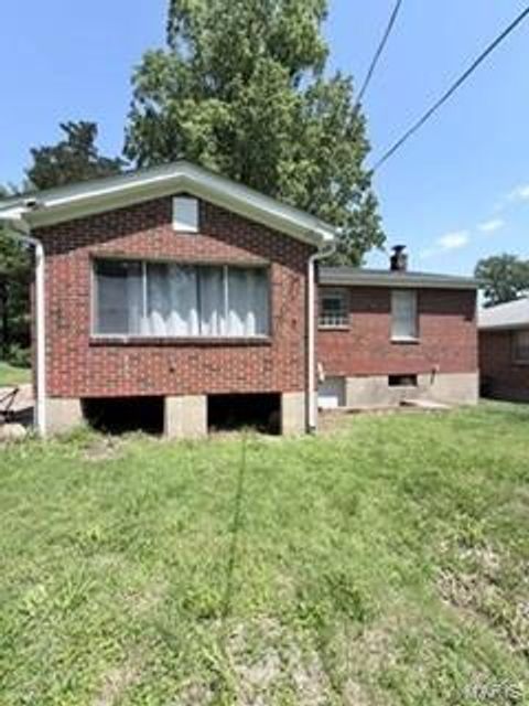 Tiny photo for 120 Madonna Drive, St Louis, MO 63121 (MLS # 26026402)