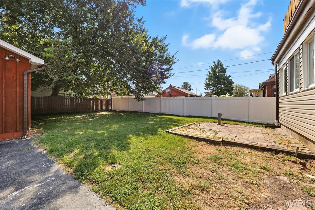 St Louis, Missouri 63121, United States, 5 Bedrooms Bedrooms, ,3 BathroomsBathrooms,Residential,Active,197397