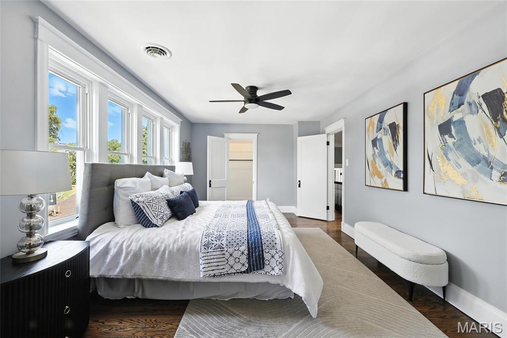 St Louis, Missouri 63121, United States, 5 Bedrooms Bedrooms, ,3 BathroomsBathrooms,Residential,Active,197397