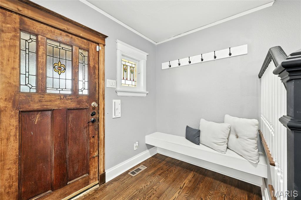 St Louis, Missouri 63121, United States, 5 Bedrooms Bedrooms, ,3 BathroomsBathrooms,Residential,Active,197397