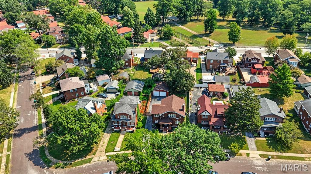 St Louis, Missouri 63121, United States, 5 Bedrooms Bedrooms, ,3 BathroomsBathrooms,Residential,Active,197397