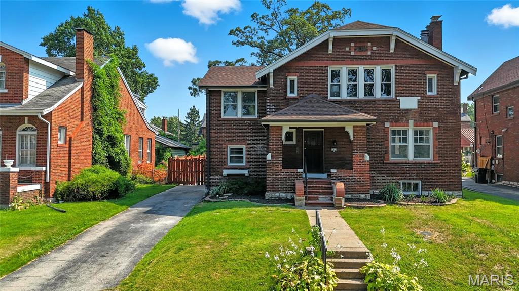 St Louis, Missouri 63121, United States, 5 Bedrooms Bedrooms, ,3 BathroomsBathrooms,Residential,Active,197397