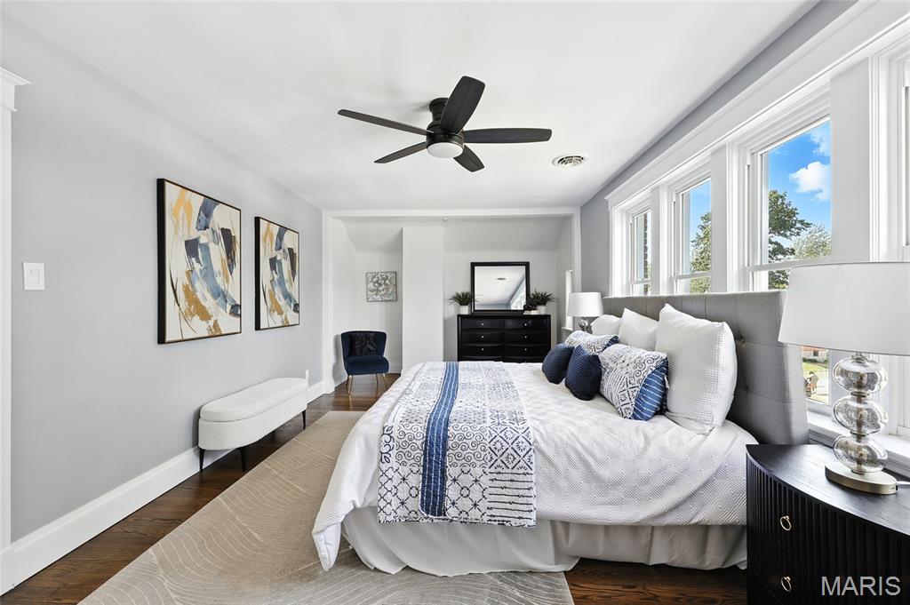 St Louis, Missouri 63121, United States, 5 Bedrooms Bedrooms, ,3 BathroomsBathrooms,Residential,Active,197397