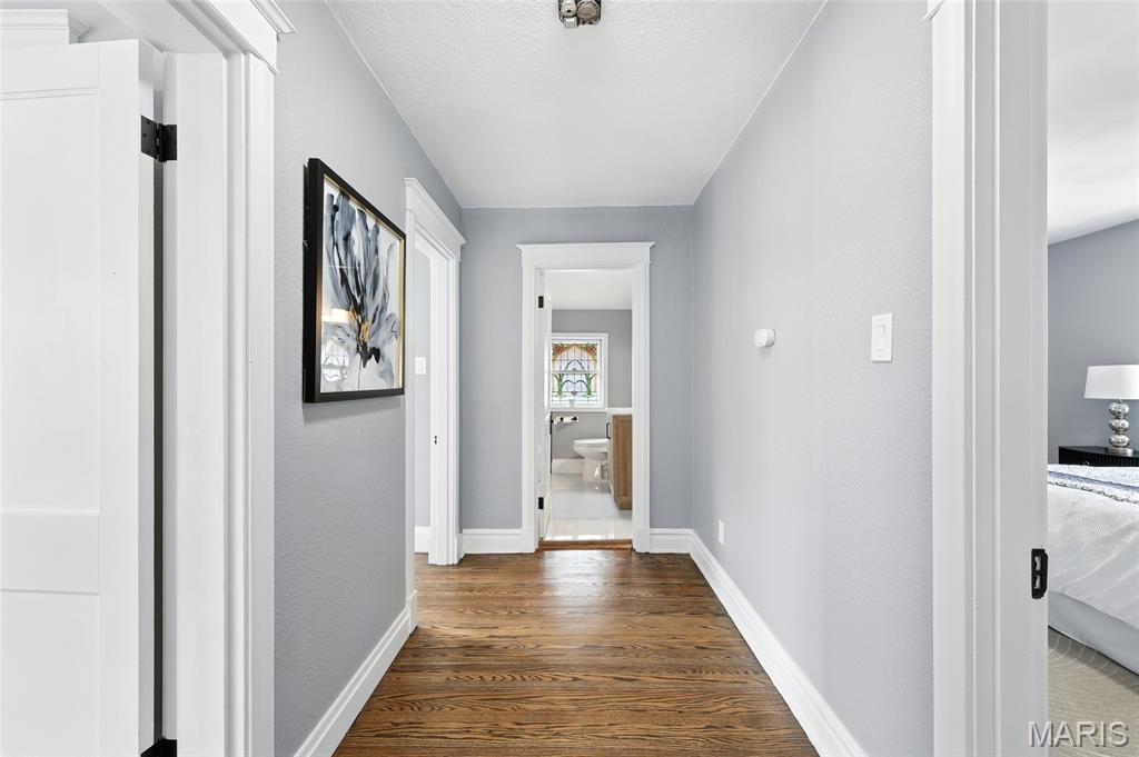 St Louis, Missouri 63121, United States, 5 Bedrooms Bedrooms, ,3 BathroomsBathrooms,Residential,Active,197397