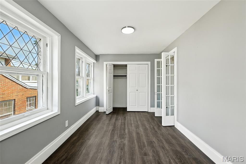 St Louis, Missouri 63121, United States, 5 Bedrooms Bedrooms, ,3 BathroomsBathrooms,Residential,Active,197397