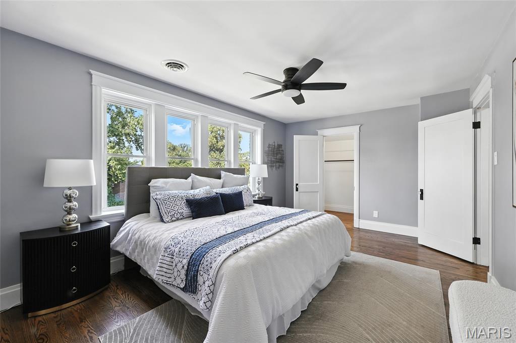 St Louis, Missouri 63121, United States, 5 Bedrooms Bedrooms, ,3 BathroomsBathrooms,Residential,Active,197397