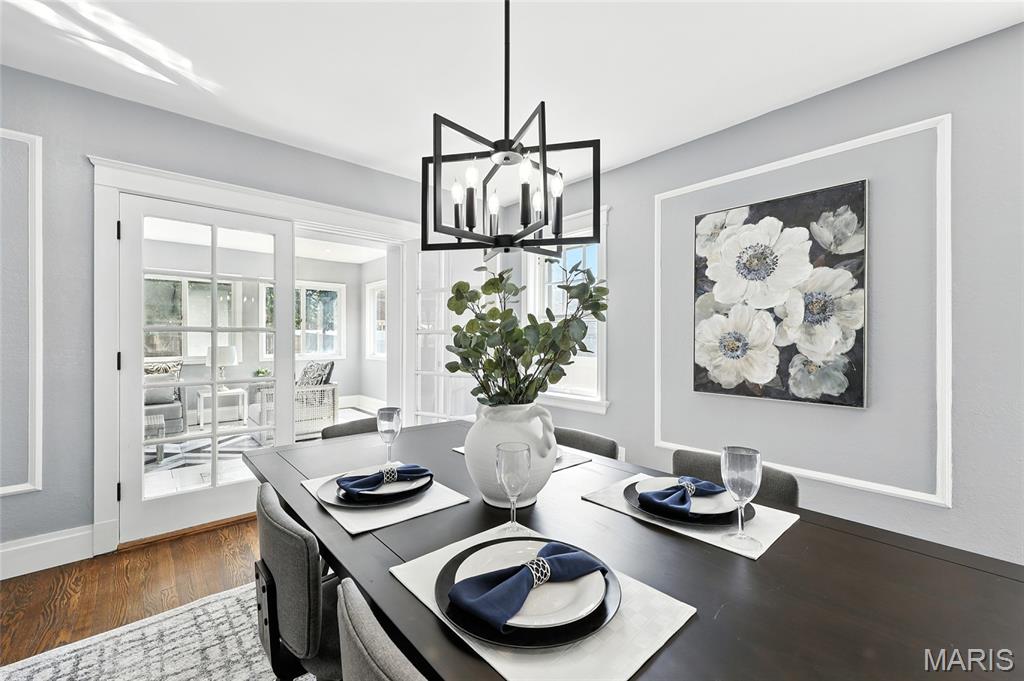 St Louis, Missouri 63121, United States, 5 Bedrooms Bedrooms, ,3 BathroomsBathrooms,Residential,Active,197397