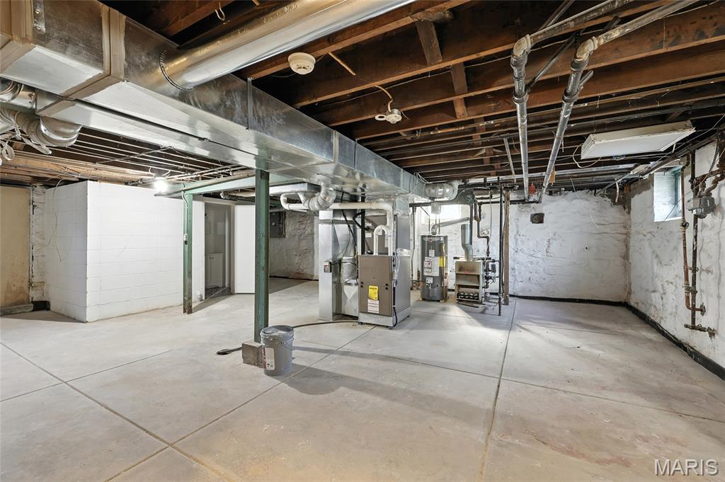 St Louis, Missouri 63121, United States, 5 Bedrooms Bedrooms, ,3 BathroomsBathrooms,Residential,Active,197397