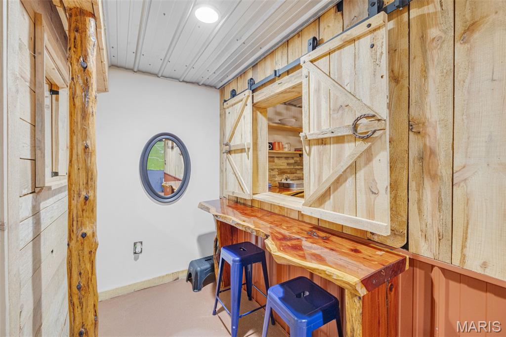 Pilot Knob - Commercial Sale