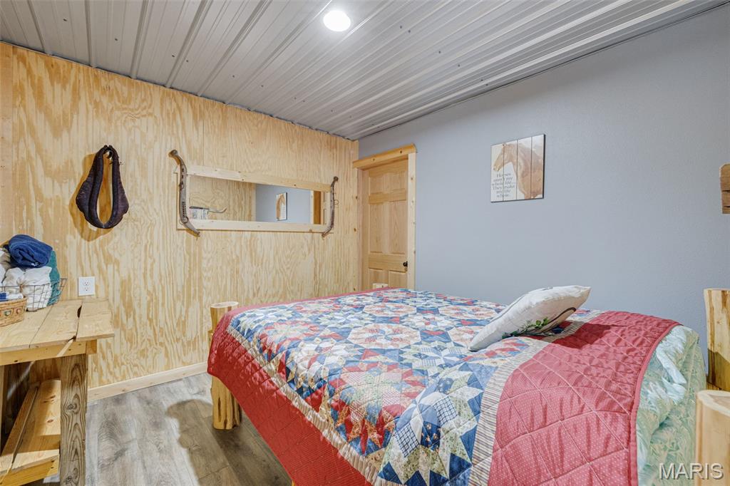 Pilot Knob - Commercial Sale