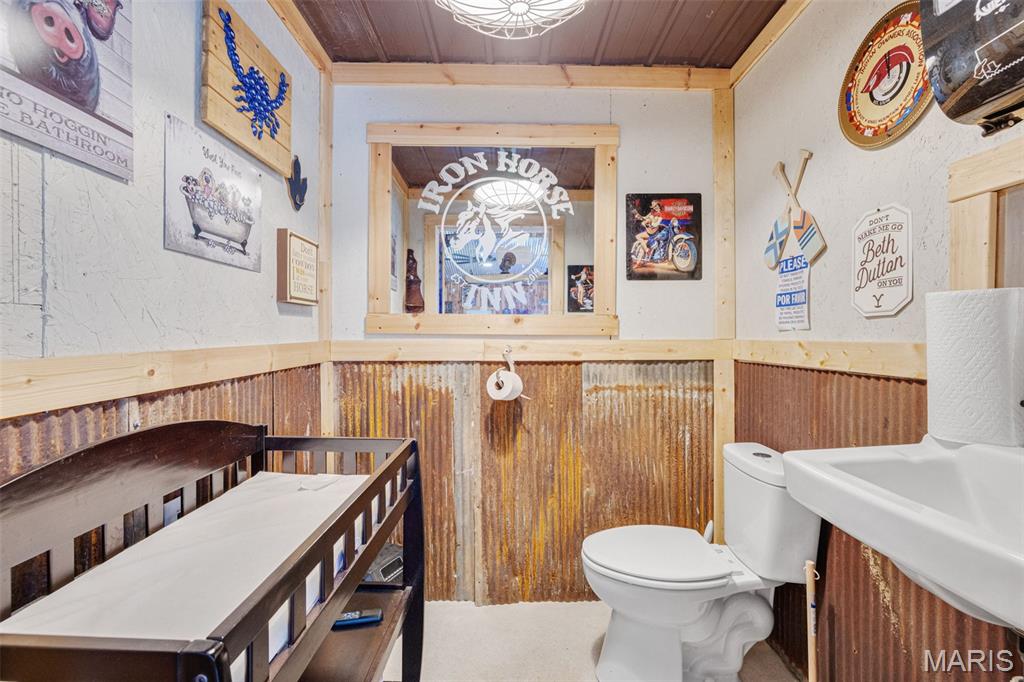 Pilot Knob - Commercial Sale