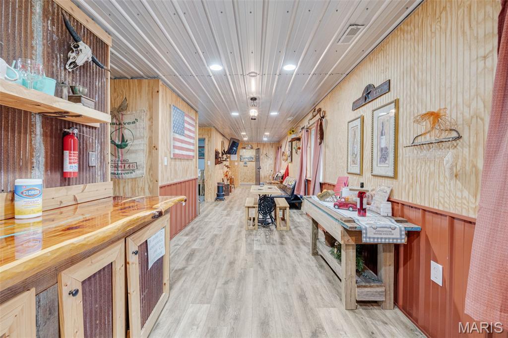 Pilot Knob - Commercial Sale