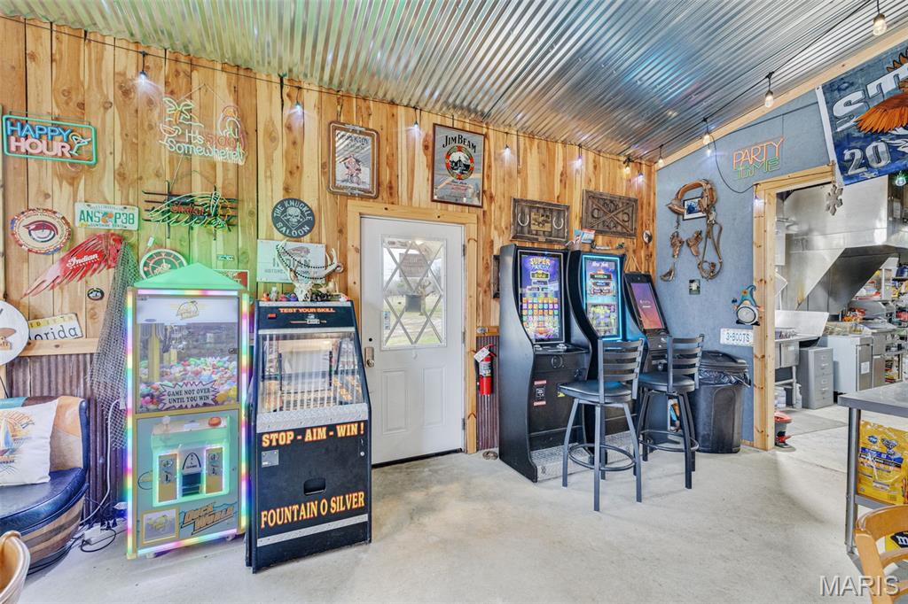 Pilot Knob - Commercial Sale