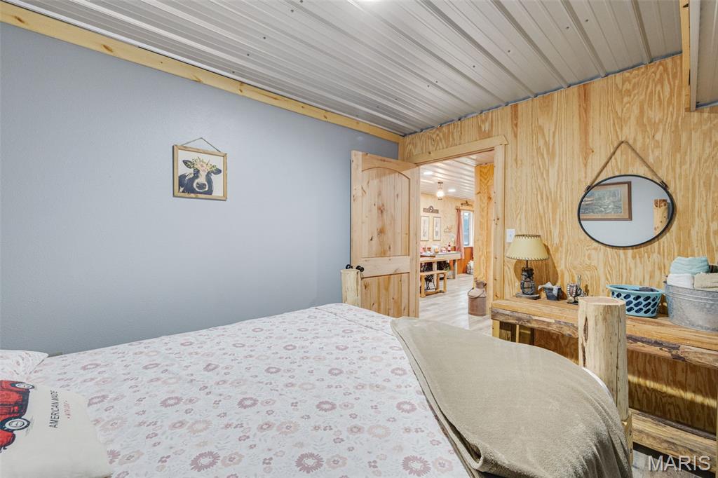 Pilot Knob - Commercial Sale