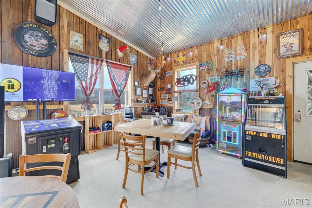 Pilot Knob - Commercial Sale