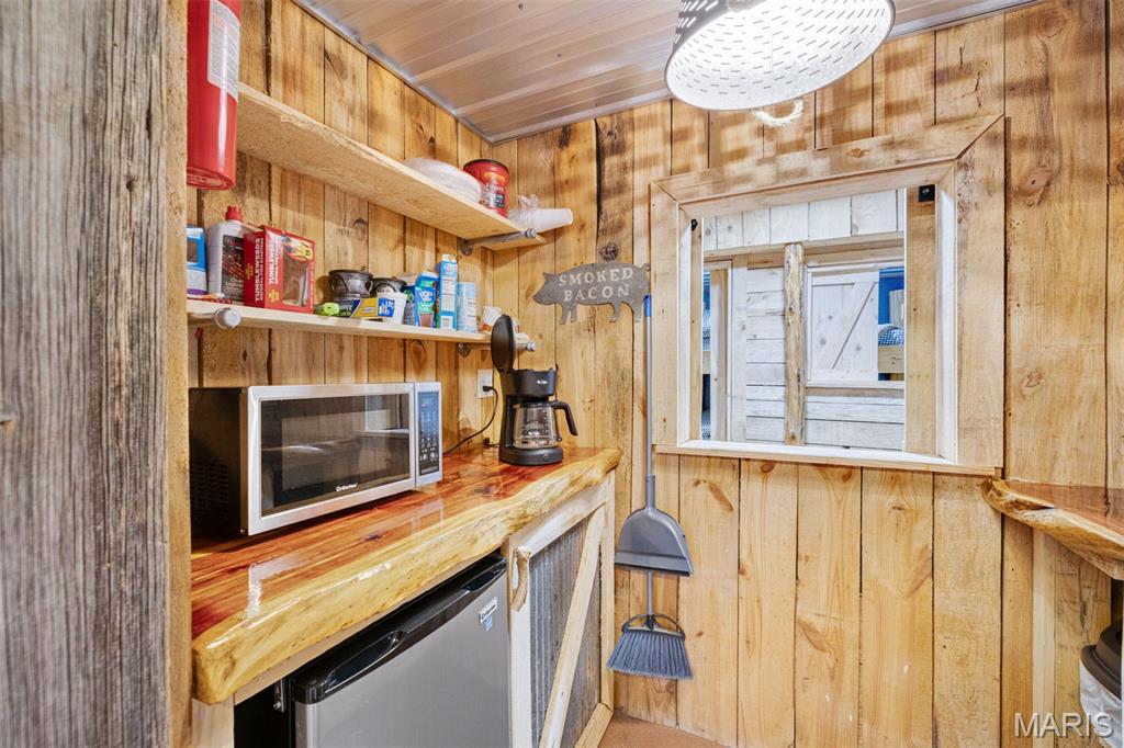 Pilot Knob - Commercial Sale