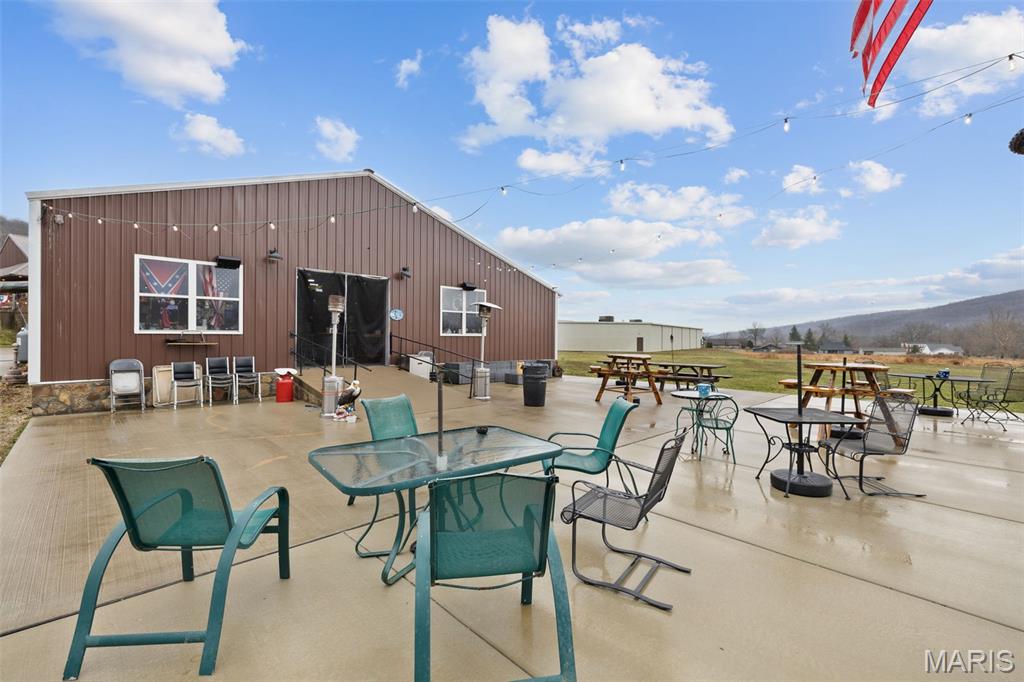 Pilot Knob - Commercial Sale